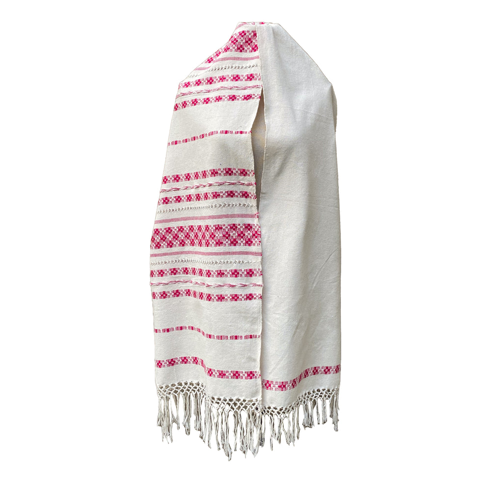 Rebozo Fino Artesanal Mexicano, Blanco con diferentes colores bordados. Hechos en Telar
