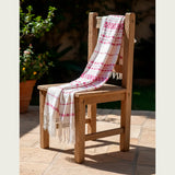 Rebozo Fino Artesanal Mexicano, Blanco con diferentes colores bordados. Hechos en Telar
