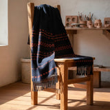 Rebozo Fino Artesanal Mexicano, Negro con diferentes colores bordados. Hechos en Telar