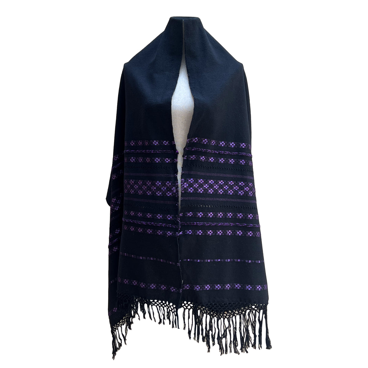 Rebozo Fino Artesanal Mexicano, Negro con diferentes colores bordados. Hechos en Telar