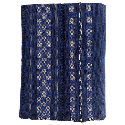 Rebozo Fino Artesanal Mexicano, Azul marino con diferentes colores bordados. Hechos en Telar